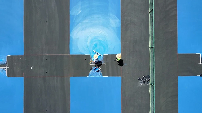 resurfacing tennis court